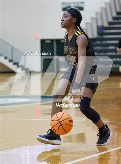 Thumbnail 2 in Griffin vs Harris County (Region 2AAAAA Girls Semi-Final) photogallery.