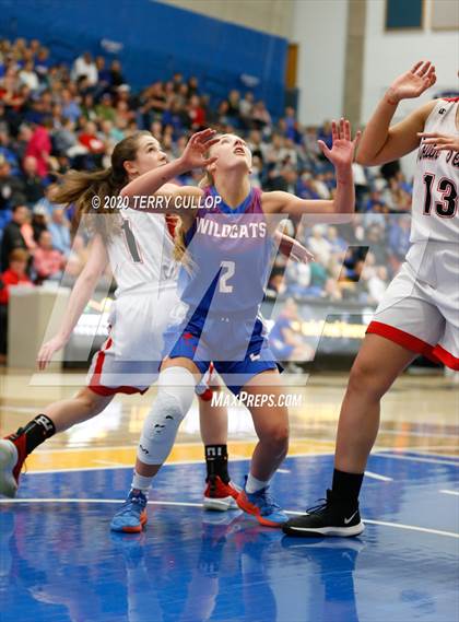 Thumbnail 1 in Richfield vs. South Sevier (UHSAA 3A Semifinal) photogallery.