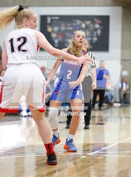 Thumbnail 2 in Richfield vs. South Sevier (UHSAA 3A Semifinal) photogallery.
