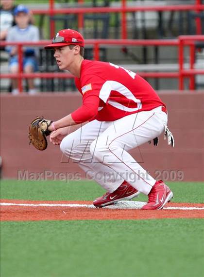 Thumbnail 1 in Beechwood vs Covington Catholic (Ninth Region Championshipl) photogallery.