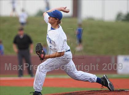 Thumbnail 1 in Beechwood vs Covington Catholic (Ninth Region Championshipl) photogallery.