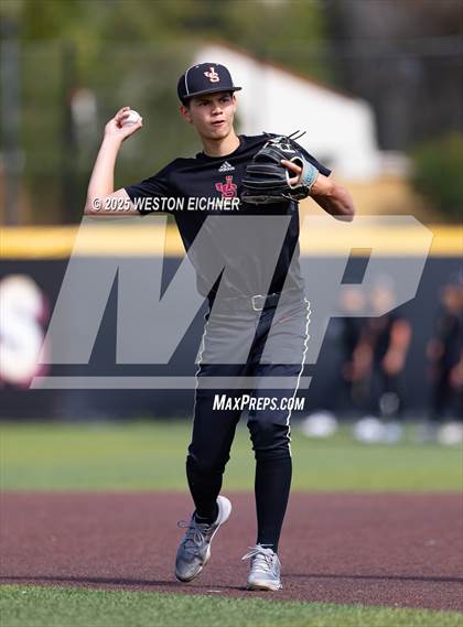 Thumbnail 3 in Mater Dei @ JSerra Catholic photogallery.