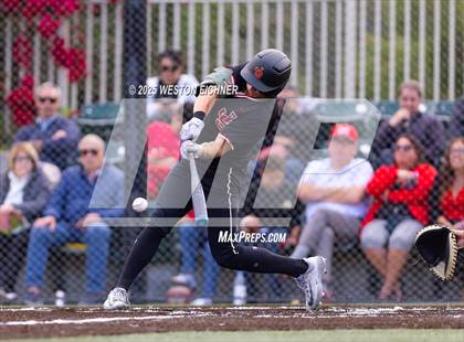 Thumbnail 3 in Mater Dei @ JSerra Catholic photogallery.