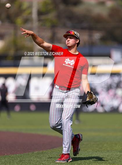 Thumbnail 2 in Mater Dei @ JSerra Catholic photogallery.