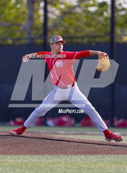 Thumbnail 2 in Mater Dei @ JSerra Catholic photogallery.