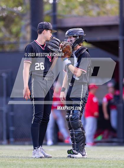 Thumbnail 2 in Mater Dei @ JSerra Catholic photogallery.