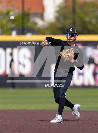 Thumbnail 1 in Mater Dei @ JSerra Catholic photogallery.