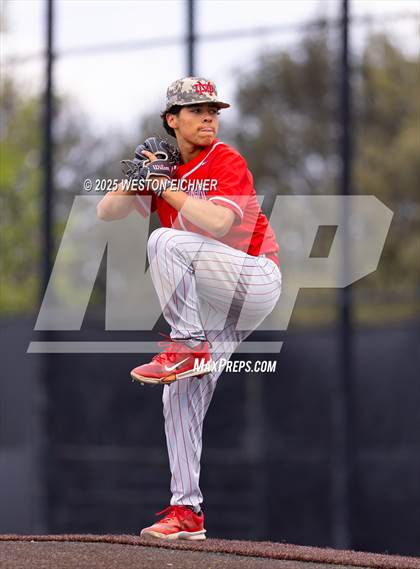 Thumbnail 1 in Mater Dei @ JSerra Catholic photogallery.