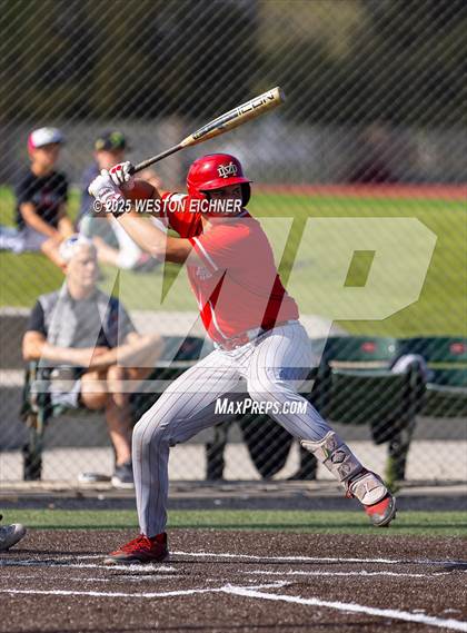 Thumbnail 2 in Mater Dei @ JSerra Catholic photogallery.
