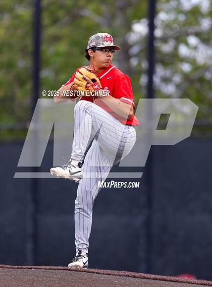 Thumbnail 3 in Mater Dei @ JSerra Catholic photogallery.