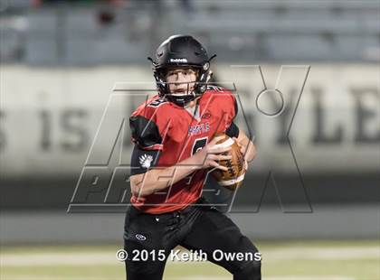 Thumbnail 3 in Lake Worth vs Argyle (UIL 4A Bi-district Playoffs) photogallery.