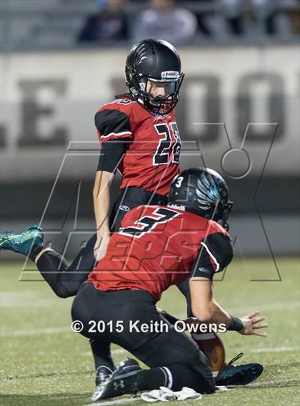 Thumbnail 1 in Lake Worth vs Argyle (UIL 4A Bi-district Playoffs) photogallery.