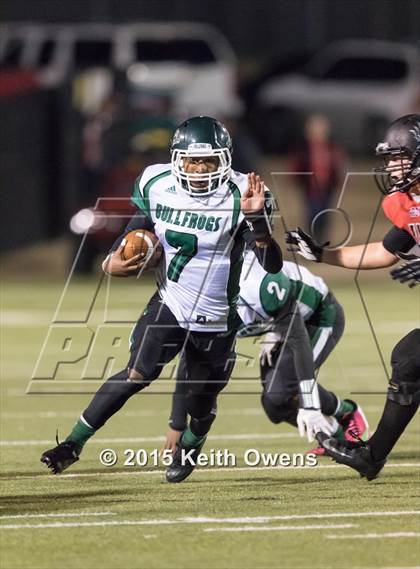 Thumbnail 2 in Lake Worth vs Argyle (UIL 4A Bi-district Playoffs) photogallery.