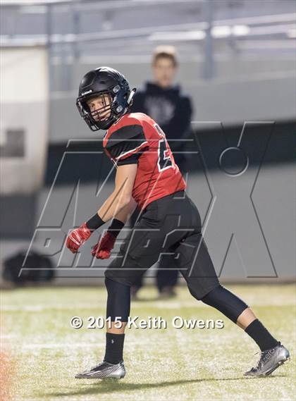 Thumbnail 2 in Lake Worth vs Argyle (UIL 4A Bi-district Playoffs) photogallery.