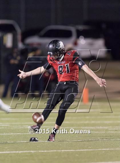 Thumbnail 1 in Lake Worth vs Argyle (UIL 4A Bi-district Playoffs) photogallery.