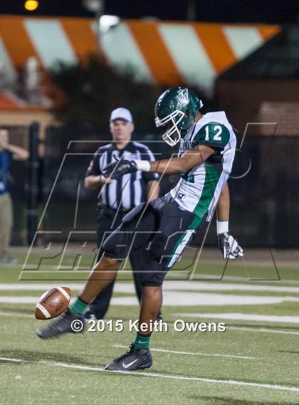 Thumbnail 2 in Lake Worth vs Argyle (UIL 4A Bi-district Playoffs) photogallery.