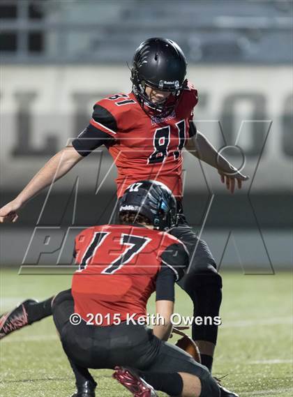 Thumbnail 1 in Lake Worth vs Argyle (UIL 4A Bi-district Playoffs) photogallery.