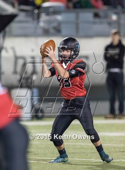 Thumbnail 3 in Lake Worth vs Argyle (UIL 4A Bi-district Playoffs) photogallery.