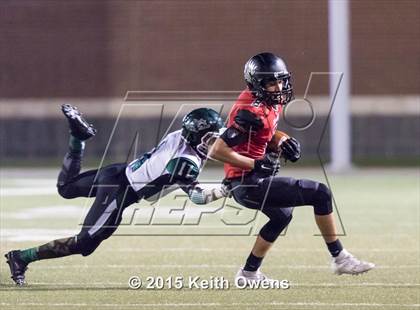 Thumbnail 2 in Lake Worth vs Argyle (UIL 4A Bi-district Playoffs) photogallery.