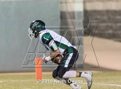 Thumbnail 2 in Lake Worth vs Argyle (UIL 4A Bi-district Playoffs) photogallery.