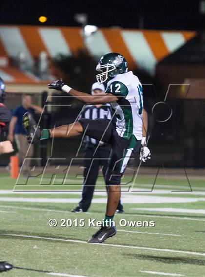 Thumbnail 3 in Lake Worth vs Argyle (UIL 4A Bi-district Playoffs) photogallery.