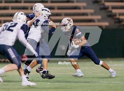 Thumbnail 3 in Squalicum vs Eastside Catholic (WIAA 3A Second Round) photogallery.