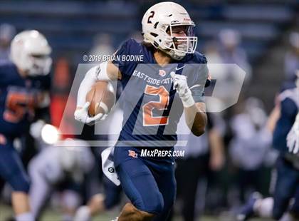 Thumbnail 2 in Squalicum vs Eastside Catholic (WIAA 3A Second Round) photogallery.