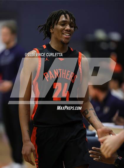 Thumbnail 1 in Medina Valley vs. Stephenville (Wimberley Hoopfest) photogallery.