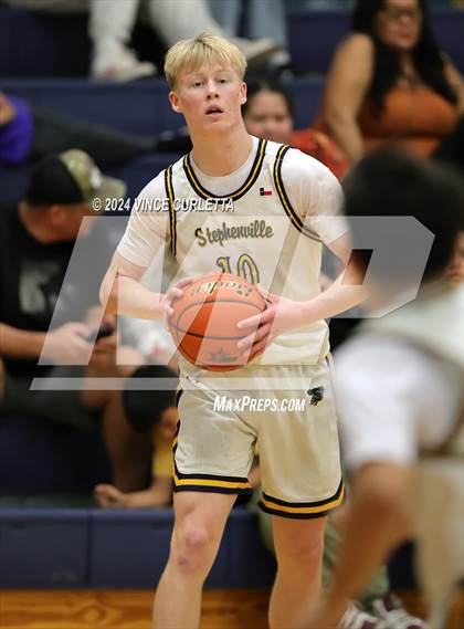 Thumbnail 2 in Medina Valley vs. Stephenville (Wimberley Hoopfest) photogallery.