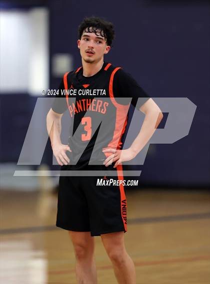 Thumbnail 3 in Medina Valley vs. Stephenville (Wimberley Hoopfest) photogallery.