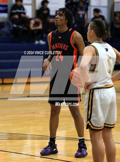 Thumbnail 3 in Medina Valley vs. Stephenville (Wimberley Hoopfest) photogallery.