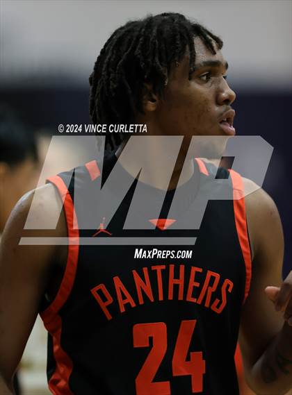 Thumbnail 2 in Medina Valley vs. Stephenville (Wimberley Hoopfest) photogallery.