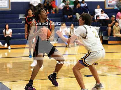 Thumbnail 2 in Medina Valley vs. Stephenville (Wimberley Hoopfest) photogallery.