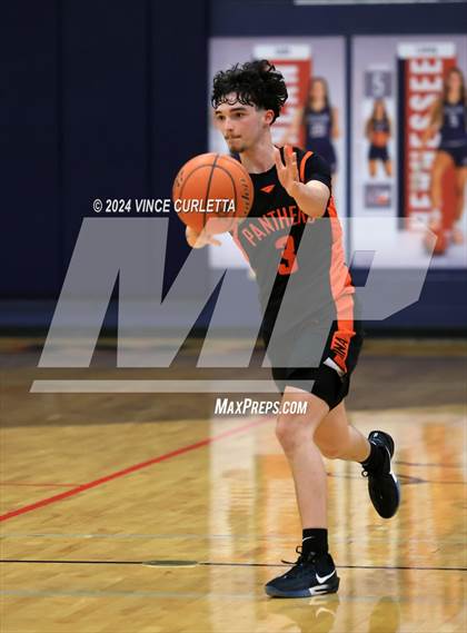 Thumbnail 3 in Medina Valley vs. Stephenville (Wimberley Hoopfest) photogallery.