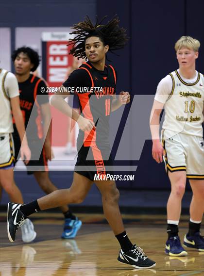 Thumbnail 2 in Medina Valley vs. Stephenville (Wimberley Hoopfest) photogallery.