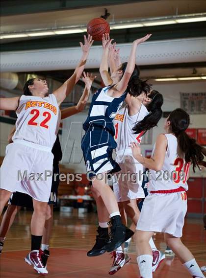 Thumbnail 2 in La Sierra vs. Palm Desert (Lady Bears Holiday Classic) photogallery.