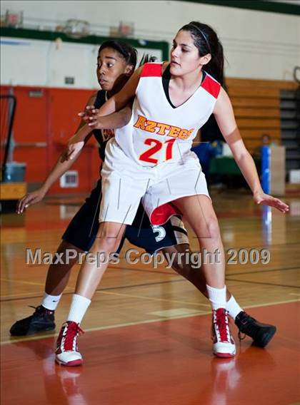 Thumbnail 3 in La Sierra vs. Palm Desert (Lady Bears Holiday Classic) photogallery.