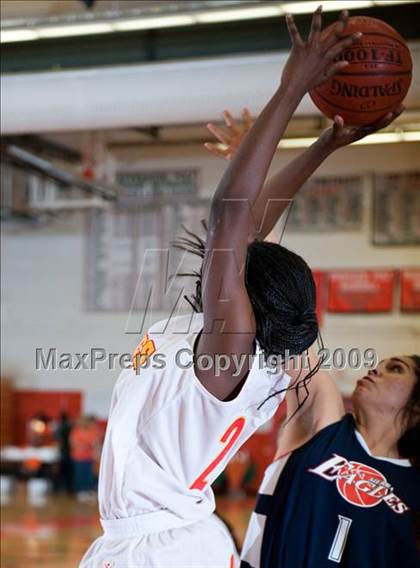 Thumbnail 1 in La Sierra vs. Palm Desert (Lady Bears Holiday Classic) photogallery.
