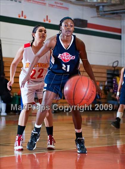 Thumbnail 1 in La Sierra vs. Palm Desert (Lady Bears Holiday Classic) photogallery.