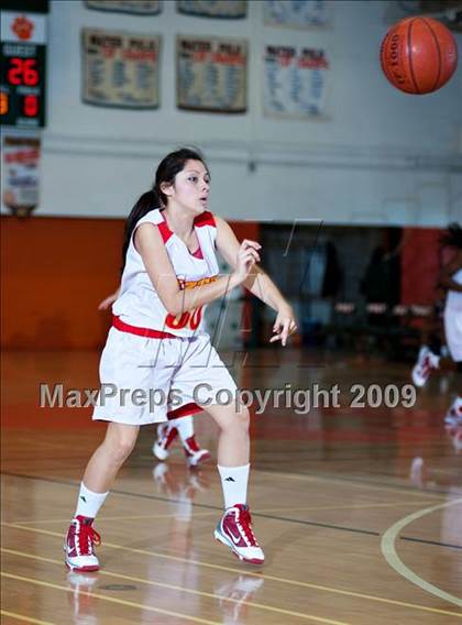 Thumbnail 3 in La Sierra vs. Palm Desert (Lady Bears Holiday Classic) photogallery.