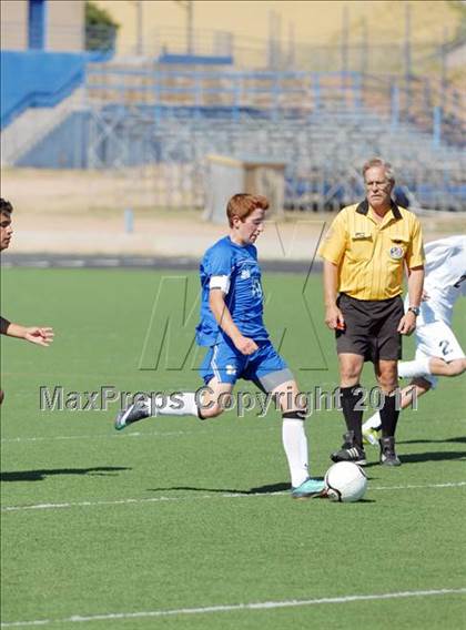 Thumbnail 1 in St. Michael's vs Santa Fe photogallery.
