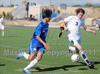 Thumbnail 3 in St. Michael's vs Santa Fe photogallery.
