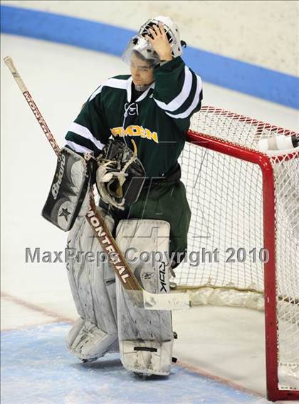 Thumbnail 3 in Hamden vs. Fairfield Prep (CIAC Division 1 Final) photogallery.