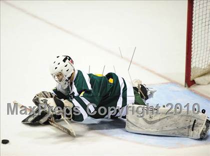 Thumbnail 3 in Hamden vs. Fairfield Prep (CIAC Division 1 Final) photogallery.