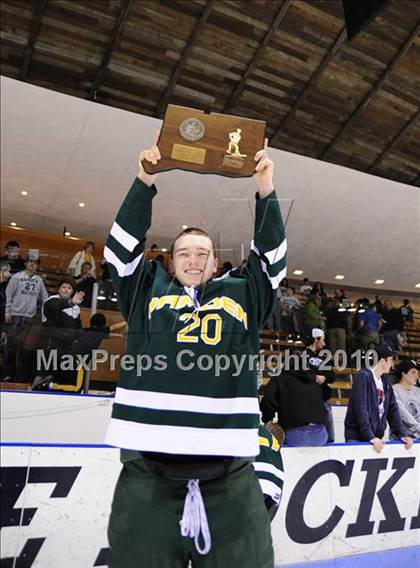 Thumbnail 3 in Hamden vs. Fairfield Prep (CIAC Division 1 Final) photogallery.