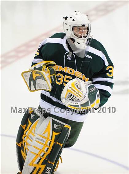 Thumbnail 2 in Hamden vs. Fairfield Prep (CIAC Division 1 Final) photogallery.