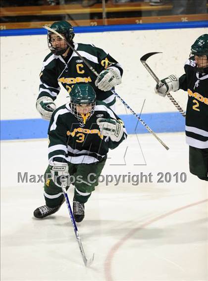 Thumbnail 2 in Hamden vs. Fairfield Prep (CIAC Division 1 Final) photogallery.