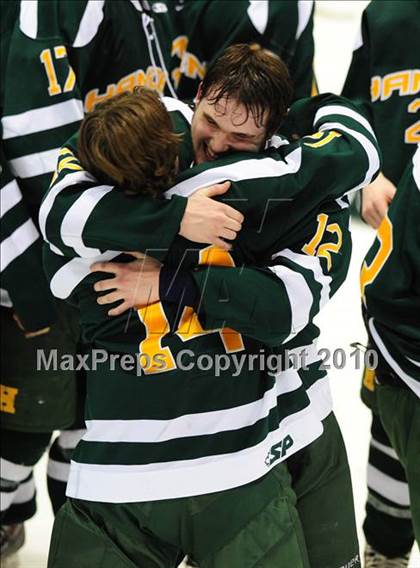 Thumbnail 3 in Hamden vs. Fairfield Prep (CIAC Division 1 Final) photogallery.