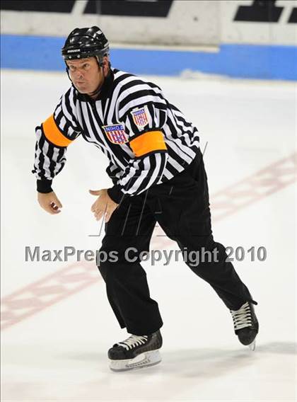 Thumbnail 3 in Hamden vs. Fairfield Prep (CIAC Division 1 Final) photogallery.