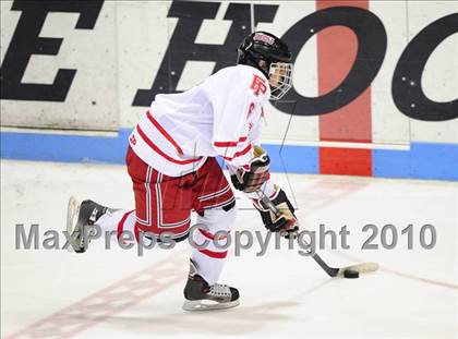 Thumbnail 3 in Hamden vs. Fairfield Prep (CIAC Division 1 Final) photogallery.